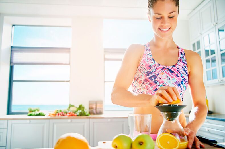 I succhi appena spremuti possono essere consumati per dimagrire con una dieta adeguata